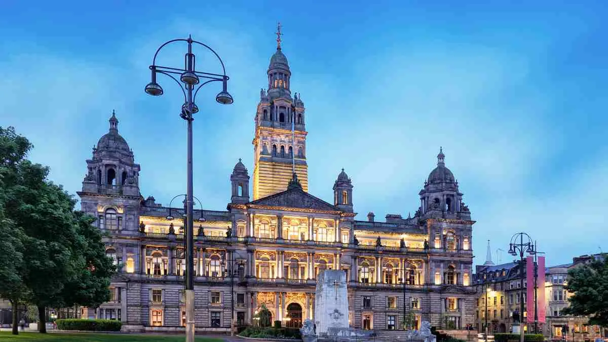 glasgow council agrees to revised pay structure